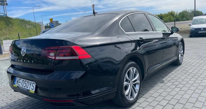 Volkswagen Passat cena 64900 przebieg: 188000, rok produkcji 2019 z Tuczno małe 326